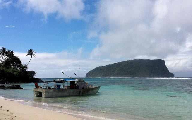 Lalomanu Beach op Upolu met het eilandje Nu'utele